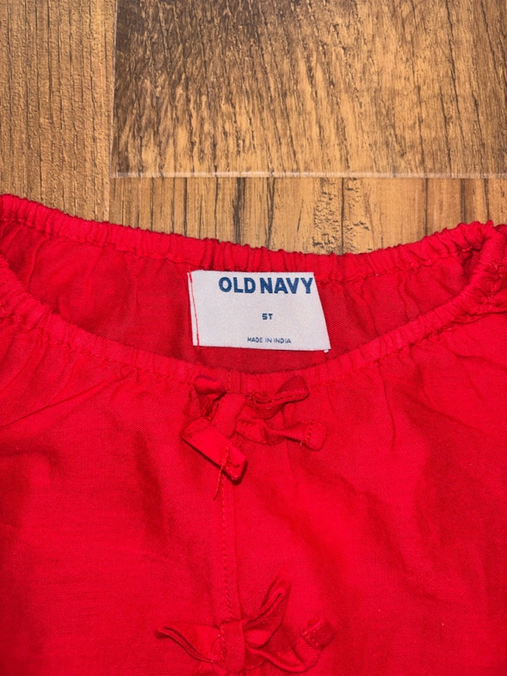 Old Navy Red Eyelet Two-Piece Shirt and Shorts Set Size 5T - Picture 2 of 7